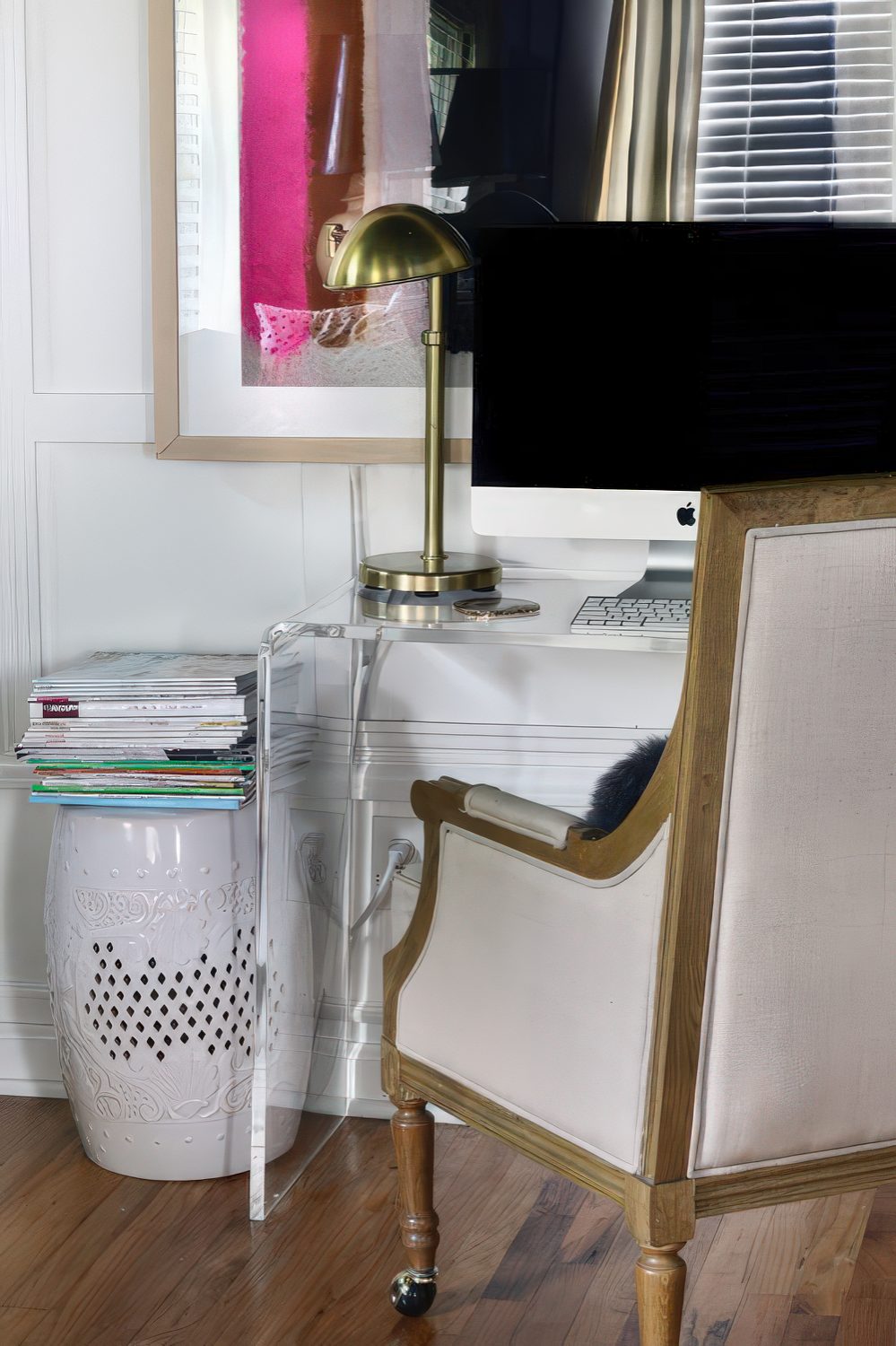 A mini stool can be used to store books or magazines and to hide your router easily - provide some drillings not to block the signal.