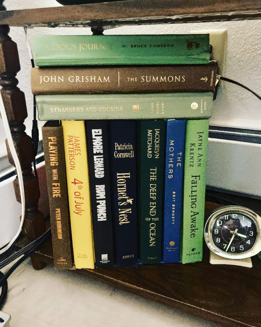 Vintage book covers turned DIY disguise—just hollow out the spines and tuck in your gadgets. Looks smart, literally.

(@blissfully_modern).