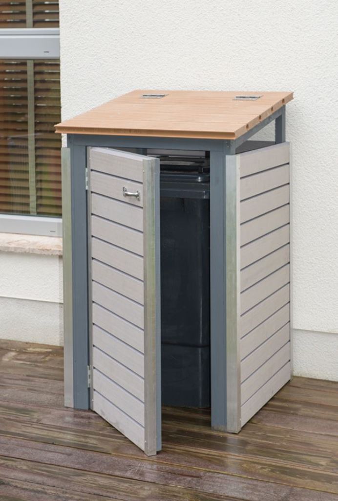 This small vertical box with a roof is perfect for a trash can, and it looks minimal and doesn't attract attention.